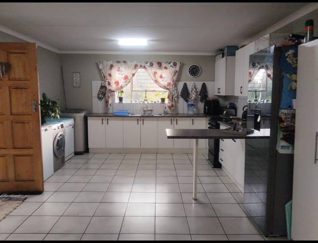3 BEDROOM PROPERTY TO RENT IN STRUBENVALE